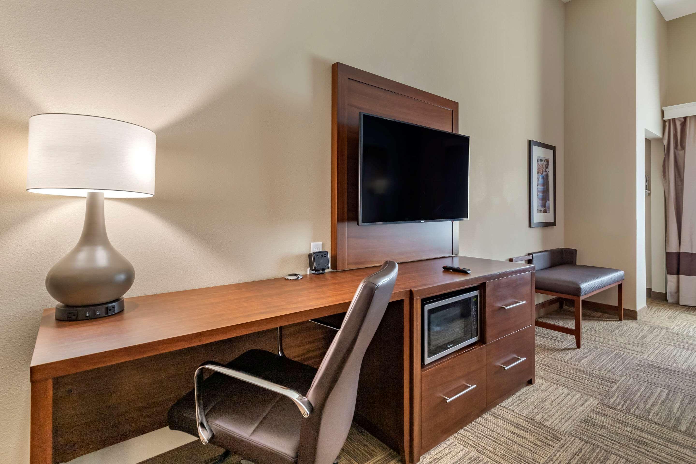 Comfort Hotel Cedar Park